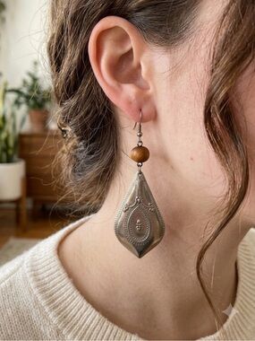 🦔 Vintage Hand Crafted Silver Toned Dangle Earrings